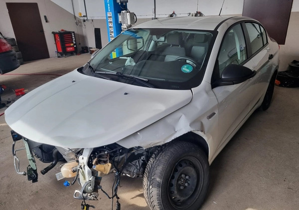 Fiat Tipo cena 14700 przebieg: 40000, rok produkcji 2020 z Biała małe 67